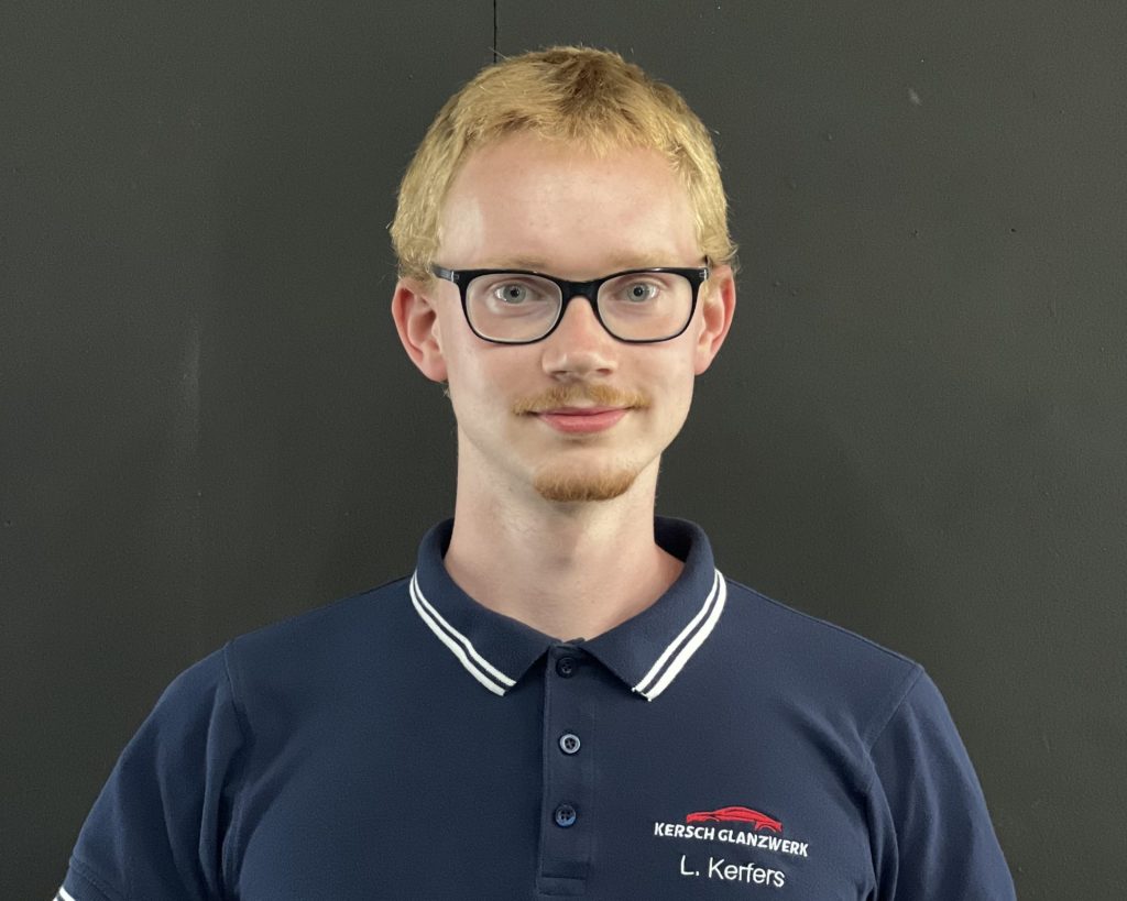 Porträt L. Kerfers mit Brille, Kersch Glanzwerk.